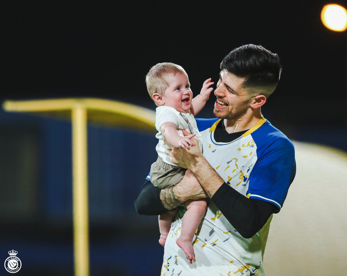 AlNassrFC's tweet photo. ضيـفٌ جميل زارنا اليوم 🤩💛 https://t.co/QkfKNbCfRf