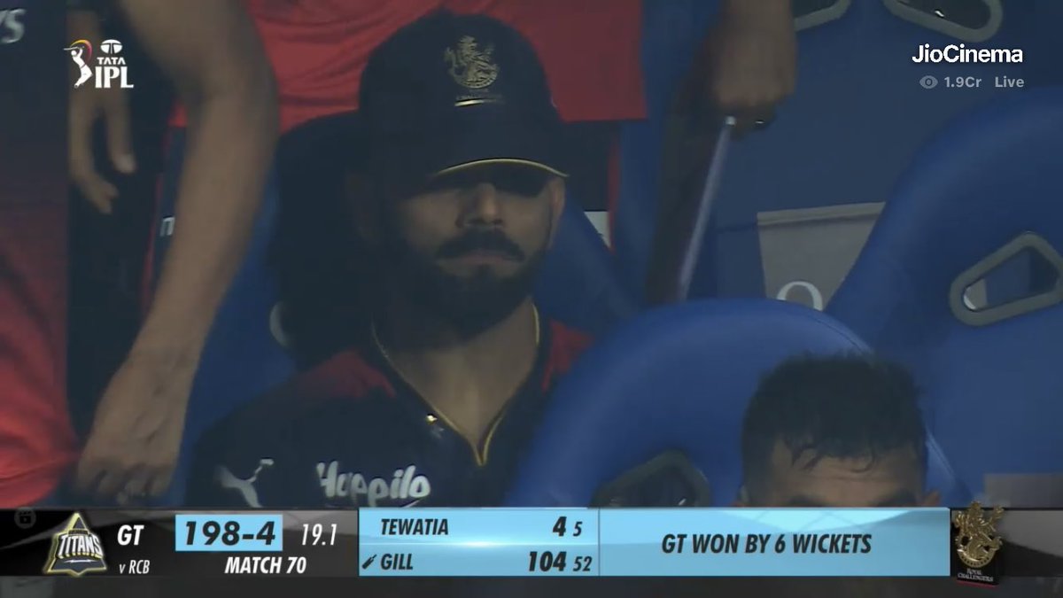 ManojKumar8083's tweet photo. Some stories never start to end.. '. And some bonds are never made to be broken . Those bond they Live in ur heart forever... ❤️ #RCBvGT #IPL2023 #ViratKohli https://t.co/xYYdNB8VIs