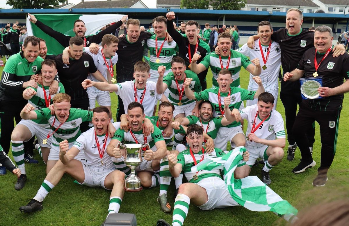markscanlon85's tweet photo. Well done to @TrimCelticAFC 🟢⚪️ 

Leinster Junior Cup champions 2023 after a dramatic final in @Homefarm_FC 👏

Congrats to @robhorg and the team and enjoy the celebrations 🏆 https://t.co/bLi0gHVWX8