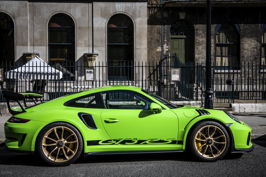 What can you say about today’s Sunday 'inn' the City? Open and inclusive all Porsches welcome. Read more: bit.ly/sitc0523

<a href="/pcgb/">Porsche Club GB</a> <a href="/PorscheGB/">Porsche GB</a> #Porsche #London #getoutanddrive #outlaw #SundayBrunch #aircooled #carsandcoffee #historiclondon