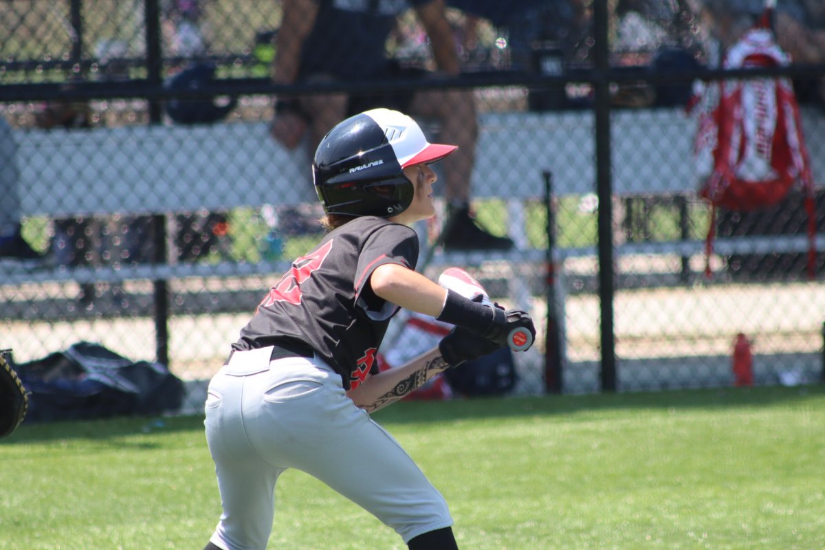 AHunD2015's tweet photo. Bracket Battle, one win away from the championship game. Get it boys! 

@ PGMidwest
@PGMidwestBB
@HawiianHitfest
#HawiianHitfestBB23
Warriors11UAAA https://t.co/HOx3eq5wMa
