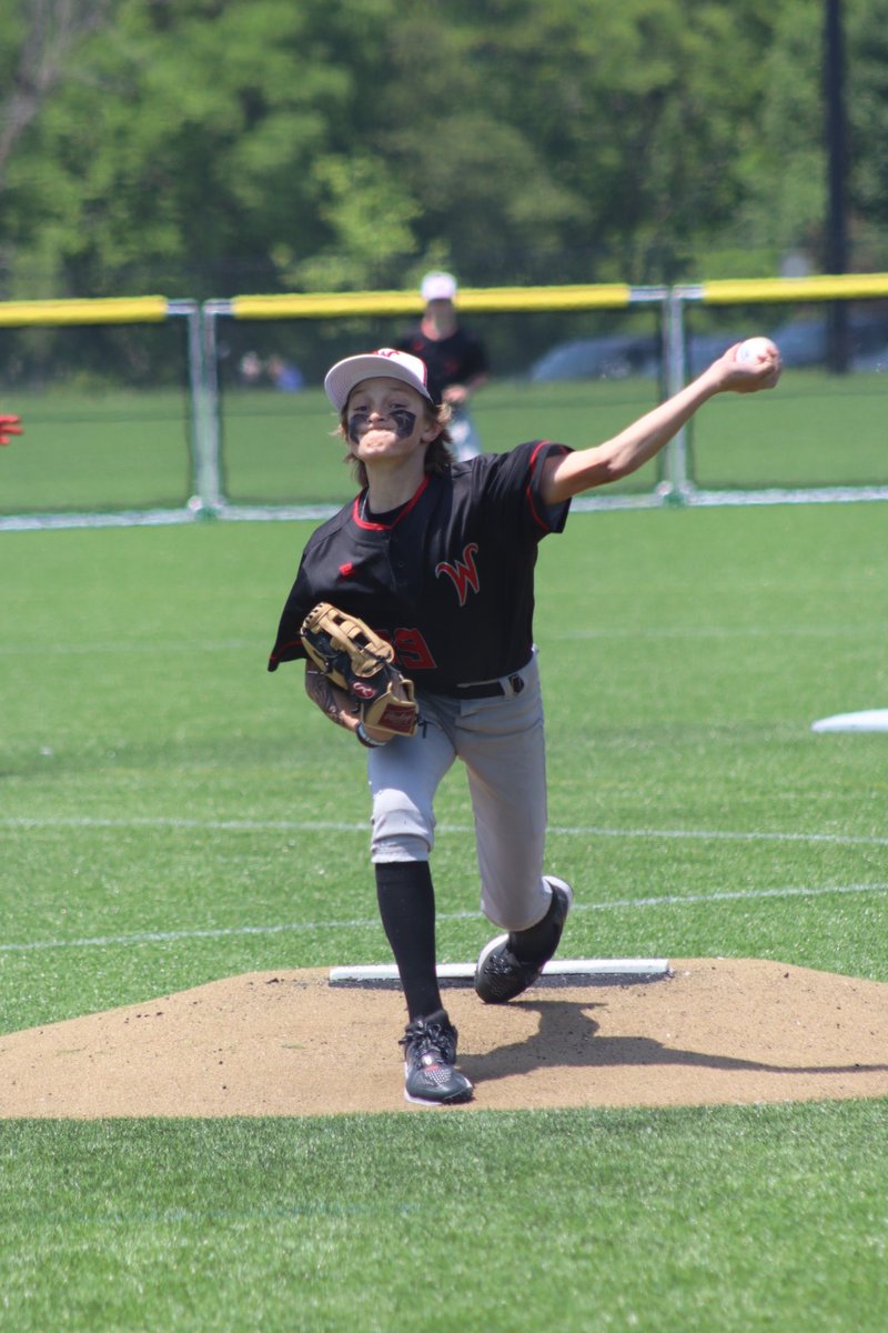 AHunD2015's tweet photo. Bracket Battle, one win away from the championship game. Get it boys! 

@ PGMidwest
@PGMidwestBB
@HawiianHitfest
#HawiianHitfestBB23
Warriors11UAAA https://t.co/HOx3eq5wMa