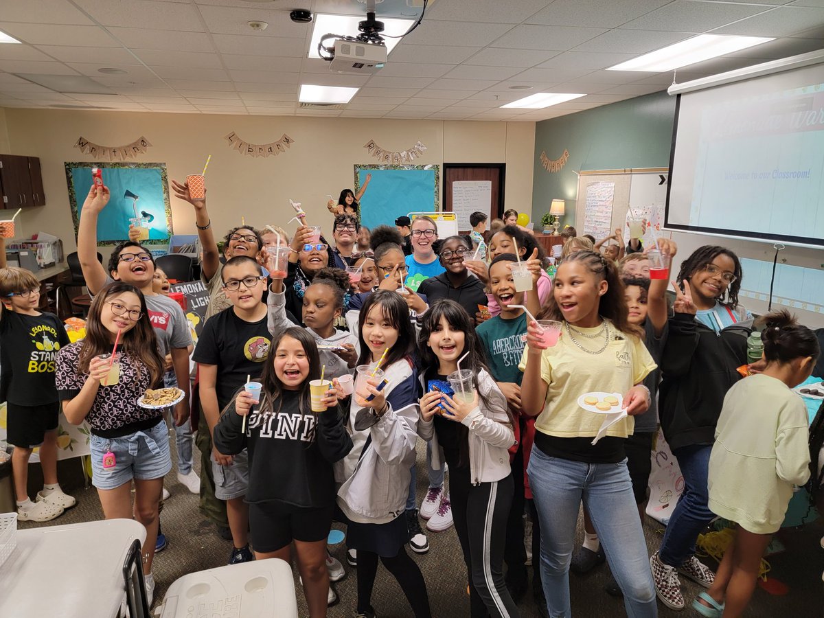 Mrs. Bradford, Mrs. Benoit, and Mrs. Piersma <a href="/HumbleISD_LSE/">Lakeshore Elementary</a>