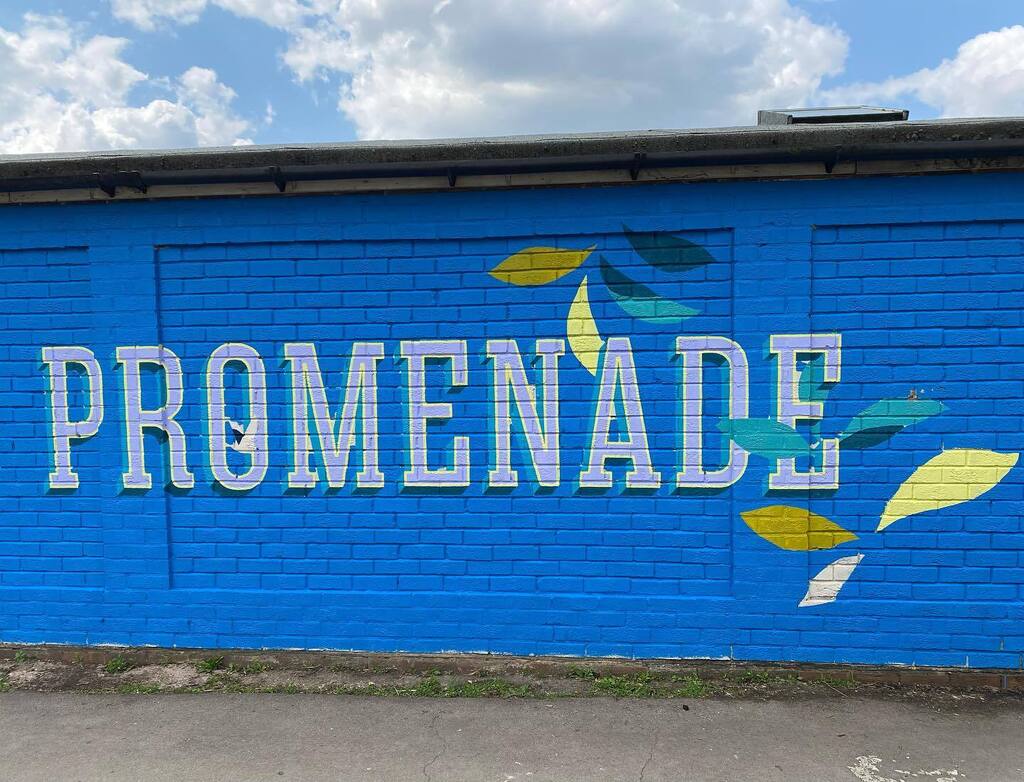QueensPromenade's tweet photo. Promenade #qpfmural #mural #qpf #queenspromenadefriends #queenspromenade #queenspromenadefriendsmural #surbiton #kingstonup https://t.co/c3LZIBELrC https://t.co/A32YltgZj2