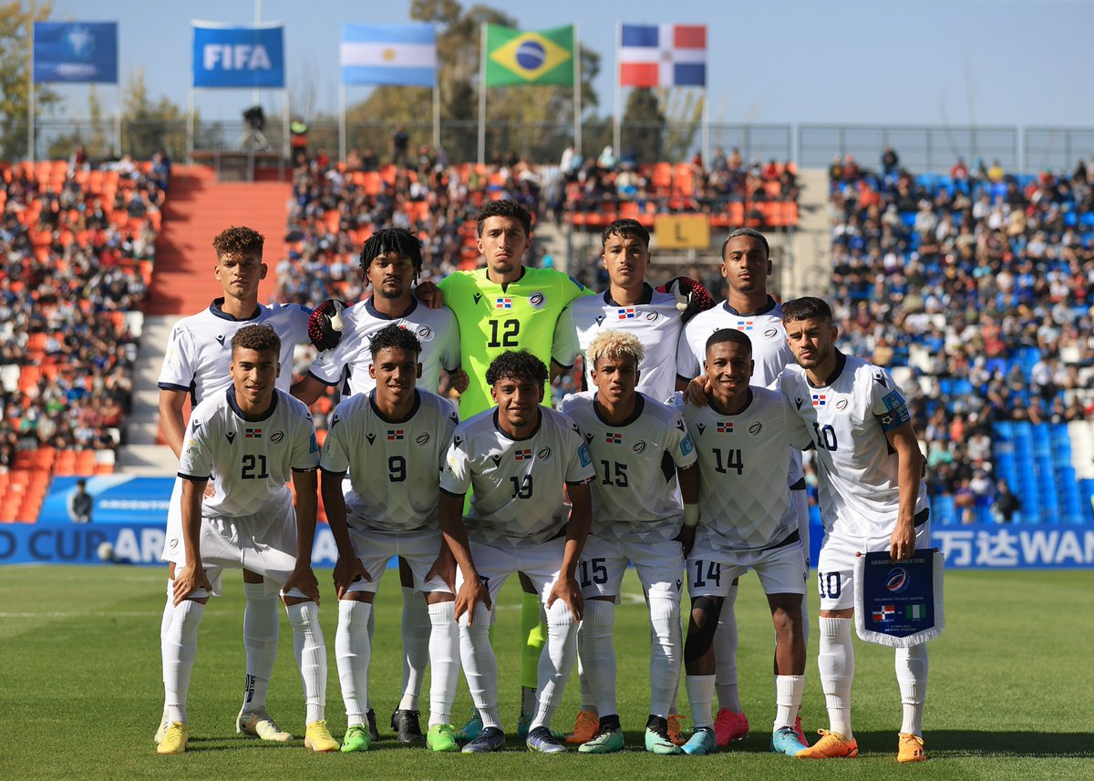 juanmatos's tweet photo. Señores por primera vez en la historia de una Copa Mundial Sub-20 de la FIFA, República Dominicana participa. 📷#U20WC 

¡Hay que apoyar el futbol! La transcendencia de este deporte a nivel mundial, permitirá que el país se dé a conocer mucho más y esto atraerá muchos nuevos turistas.