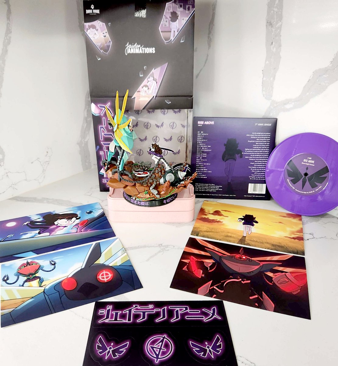 JaidenShop's tweet photo. The Jaiden Anime Figurine bundle also includes 4 mini posters and stickers not available anywhere else ✨ https://t.co/6kZLHihWmc