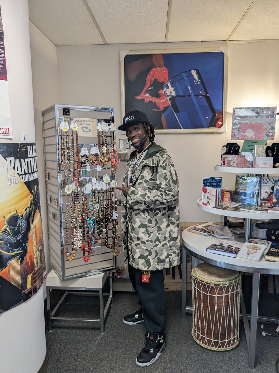 d_bead's tweet photo. Bead D'Beads Jewelry @Afriware with poet entertainer Kente, Afriware has poetry sets now so follow us and sign up for email notifications, stayed tuned for more details. Follow Afriware Bookstore on Facebook & Instagram.. #BooksRUs #bookstore #poetry #poets #spokenword #jewelry https://t.co/6N4m3KHTWM