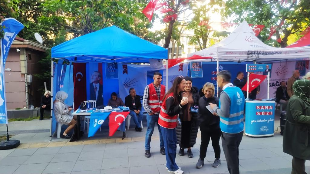 devabagclar's tweet photo. Birlikte Deva var.
Güneşli meydanda stand çalışmalarımız devam ediyor.
@ErkanSANLI__ https://t.co/RYd1iAJTO2