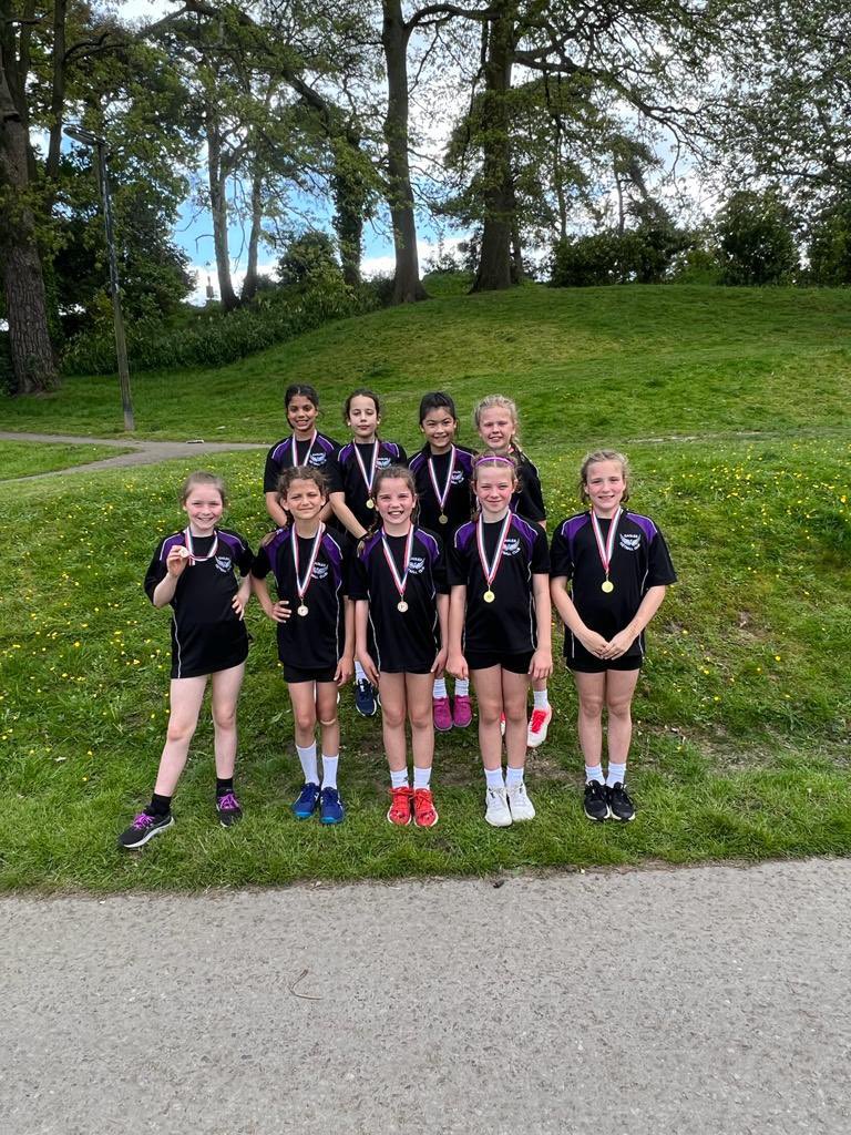Eagles_Netball's tweet photo. Our u10s had fun in the sun today, unbeaten all day at @WPBlades tournament. The future is looking bright. Congratulations Girls! 👏🏻 Shout out to our debut players Emma, Scarlett and Isabella 👏🏻🦅💜 https://t.co/gcJ8PblU1S