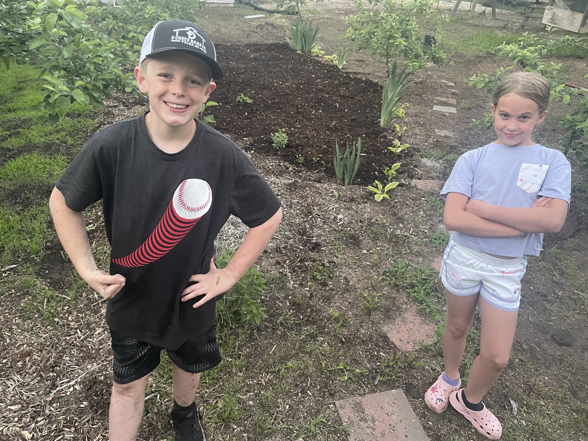 LibertarianGar's tweet photo. My kids putting in the work… https://t.co/TaG4tgLws4