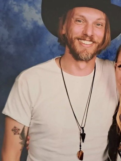 jamiebowerBOT_'s tweet image. Welcome to The mato, gatinha. 
😏