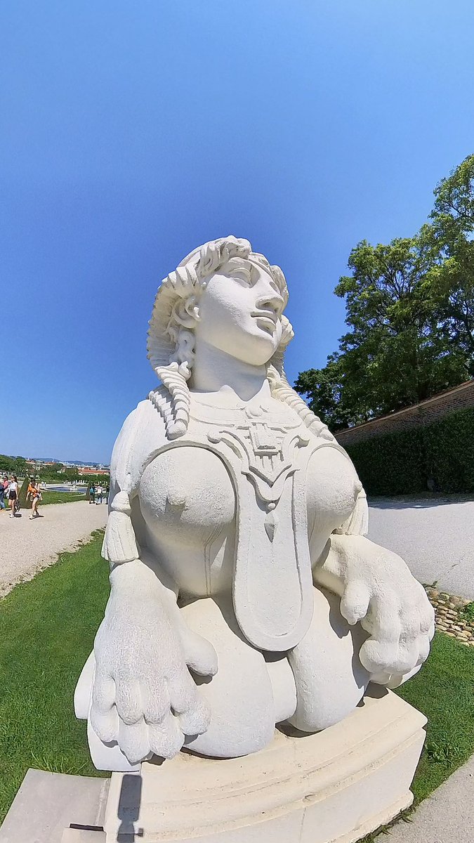 sanjinjukic's tweet photo. #belvedere #belvederegardens #vienna #wien #austria #wienmalanders https://t.co/fywAJCNcDS