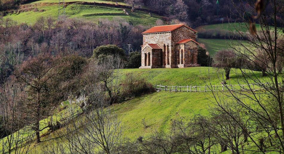 Cómo visitar Santa Cristina de Lena - joya del prerrománico en Asturias #viajes #turismo #nature #photography #tourism