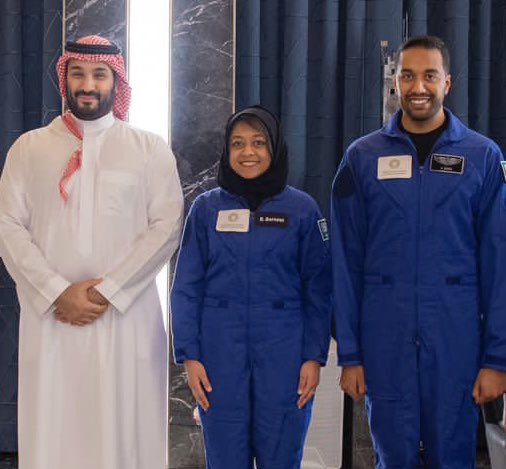First1Saudi's tweet photo. لم تعد الأرض تكفي لتحقيق طموحاتنا 🇸🇦 ؛؛ فصعدنا لنكمل في الفضاء 😍👏🏻
#السعودية_نحو_الفضاء 
#السعودية https://t.co/jEuEfjh6u8