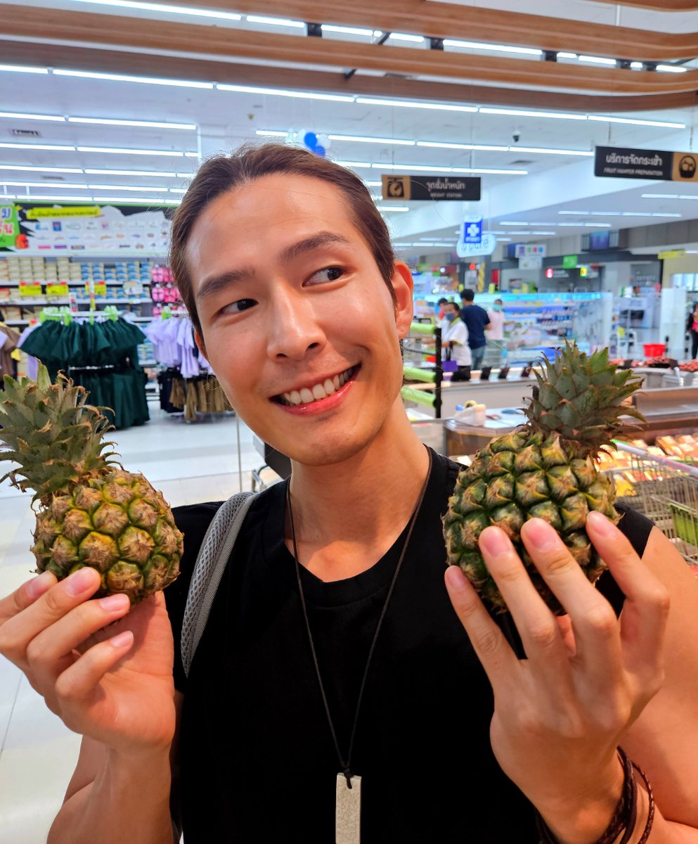 Junalekorea's tweet photo. Worshiping Fruits here. https://t.co/LKQyld1QVO