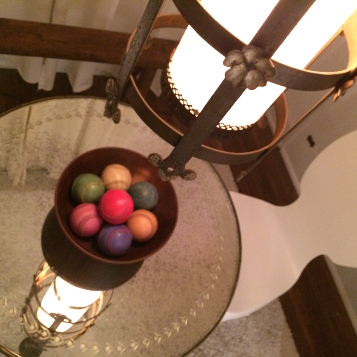 dLuxeHome's tweet photo. How many balls do you have in the air? About a million, like us? Get it together. And let us help you get your space together... https://t.co/Hyzorksf9U