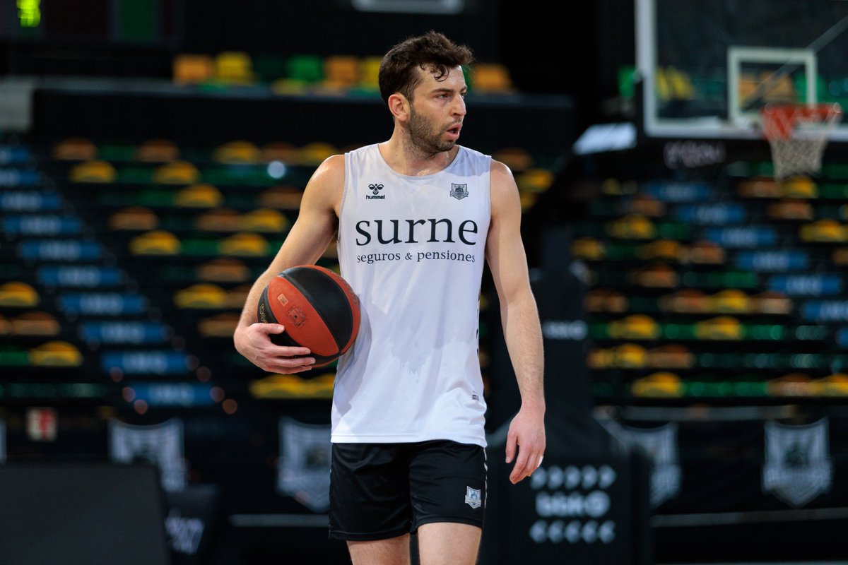 bilbaobasket's tweet photo. Y Llorente, ¿qué? 😎 https://t.co/fwylJKX7vl
