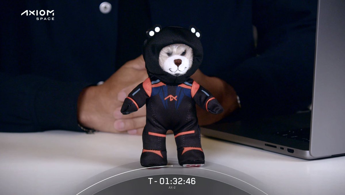 TylerG1998's tweet photo. A look at the zero-G indicator for the #Ax2 mission: Gigi, made by @buildabear. 🧸 

Gigi is wearing #Axiom’s AxEMU space suit, which will be worn by real astronauts during the Artemis III lunar landing. https://t.co/oWKnGxklF5