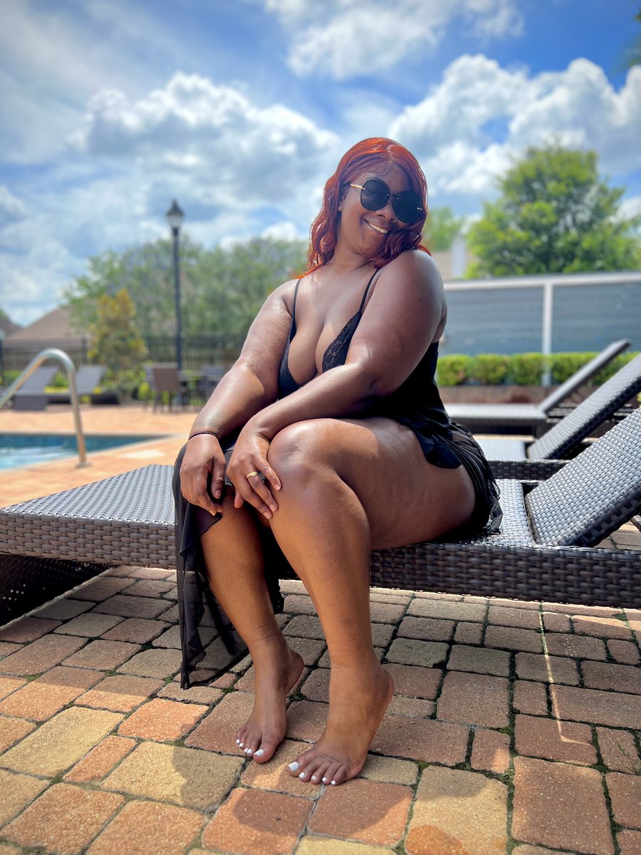 Malku on Twitter: "RT @valbabyyy03: Sitting pretty is a person. I’m Her 💅🏽"