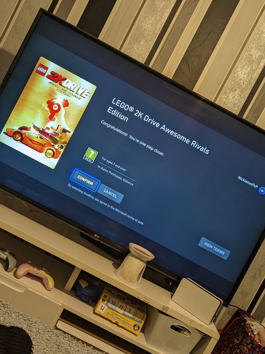 BlueBooGaming's tweet photo. Why did the chicken cross the road ?? ... We shall find out soon I cannot wait to show case this game and make so much content  the real question is do you wanna see me stream it or record vods ?? thanks so much to @2K_UK for the gifted code 

#ad 

#LEGO2KDrive #legodrive https://t.co/WLoMUEwcfp