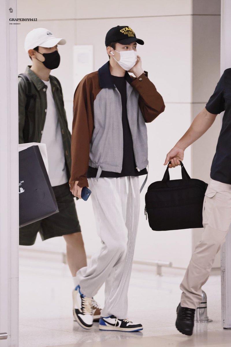Grapeboy0412's tweet photo. 230522 ICN

#세훈 #SEHUN #吴世勋 @weareoneEXO https://t.co/R0aRoAz0P4