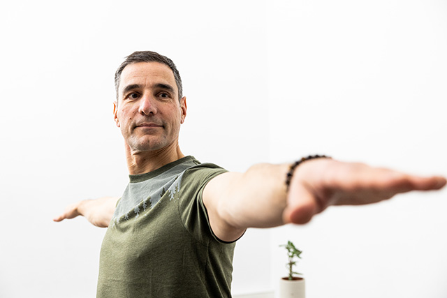 gottayogaapp's tweet photo. Alignement et fondations, les fondamentaux pour bien débuter ! 🧘‍♂️🙏
LIVE Yoga gratuit avec Roland Granottier
Mercredi 24 Mai à 12h15
Inscrivez-vous: https://t.co/cUuOT2K1gw
https://t.co/cR7UN7C4QM https://t.co/hzsDuucV0Y
