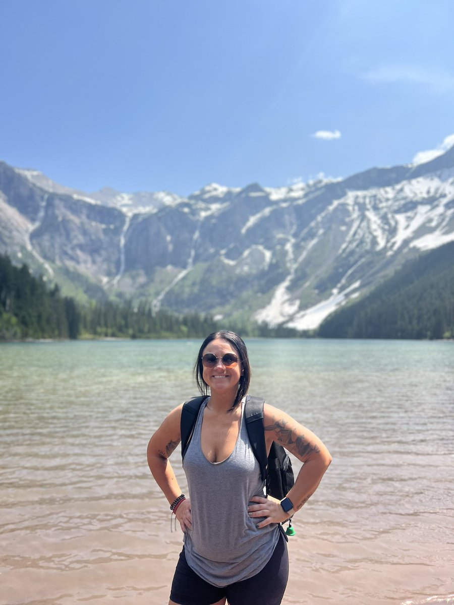 DestinyKiphart's tweet photo. I officially love Montana 🏔️❤️ https://t.co/Z8dIM8RFAK