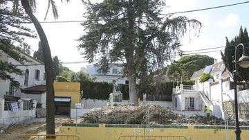 Y ya sabemos cómo acaba esto, en la <a href="/malaga/">Ciudad de Málaga</a> de <a href="/pacodelatorrep/">Paco de la Torre</a> y <a href="/NoeliaLosadaCs/">Noelia Losada</a>.

Volverán a decir que "nadie les avisó", que "desconocían el proyecto y licencia", o que "no había otra opción posible"?...