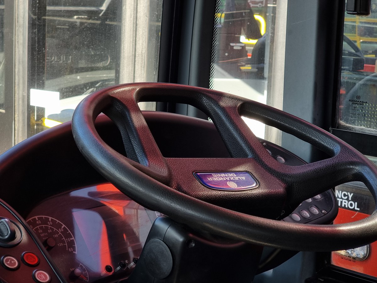 Another new addition to Red Eagle's fleet is, as predicted,  8.9M ADL Enviro200 SN15 LRL. This should be followed by more vehicles shortly.

Sister YY15 GDK, also ex Falcon Buses, is now in for repaint - assumedly it will be back within the next week.

📸 - <a href="/edwardbdart/">Edward</a>