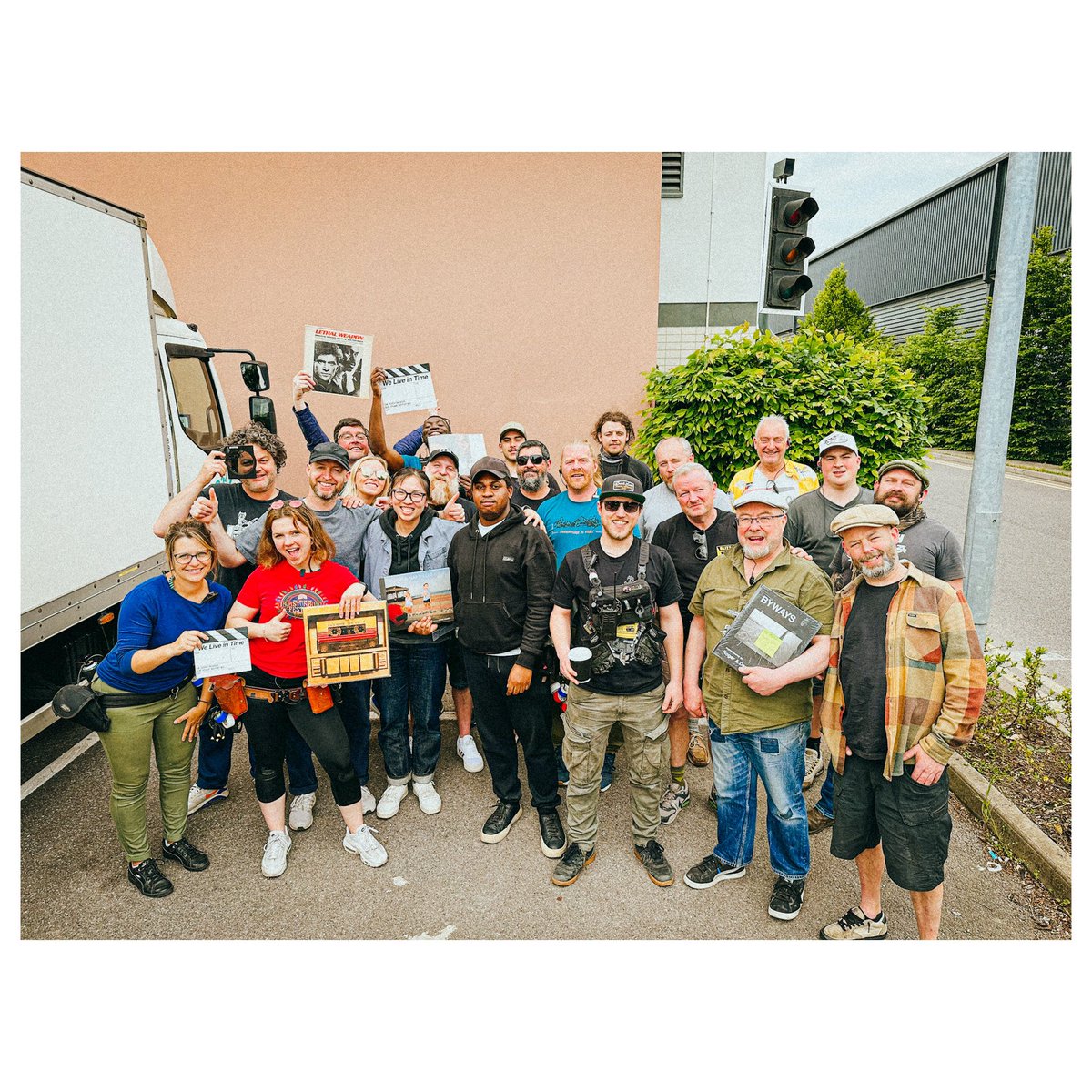Shibbir1's tweet image. Wrapped on my 2nd feature as a DIT🙌🏾
.
The last 7 weeks have been a test of everyone’s resolve, the locations, travel &amp;amp; splits have been tough. But had a great crew in tow to make the load lighter

.
Much love to the #WeLiveInTime crew, it’s been an experience.
#DITonSet