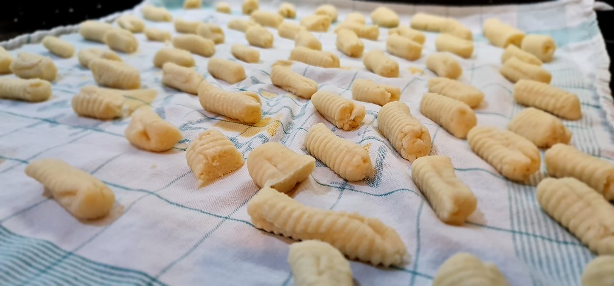 GloriouslyGood's tweet photo. Home-made gnocchi with butter and sage for dinner. 
Gnocchi di patate fatti in casa al burro e salvia 😋

#homemade #gnocchi #gnocchidipatate #potatognocchi #gnocchifattiincasa #gnocchifattidame #gnocchifreschi #gnocchifreschifattiamano #gnocchifattiamano #homemadegnocchi https://t.co/69VDM4qR0m