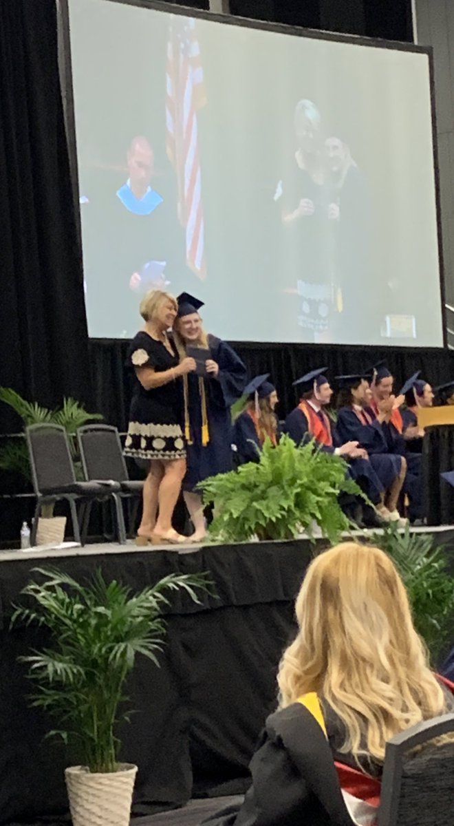SlateHillStars's tweet photo. Congratulations to all of the 2023 @TWHS_Cardinals graduates and the 2023 Slate Hill ⭐️ Stars that are graduating! A special shout-out to 2023 graduate, Brooklyn Keathley!! I was honored to present your diploma ❤️ https://t.co/SWwUWIvzqb