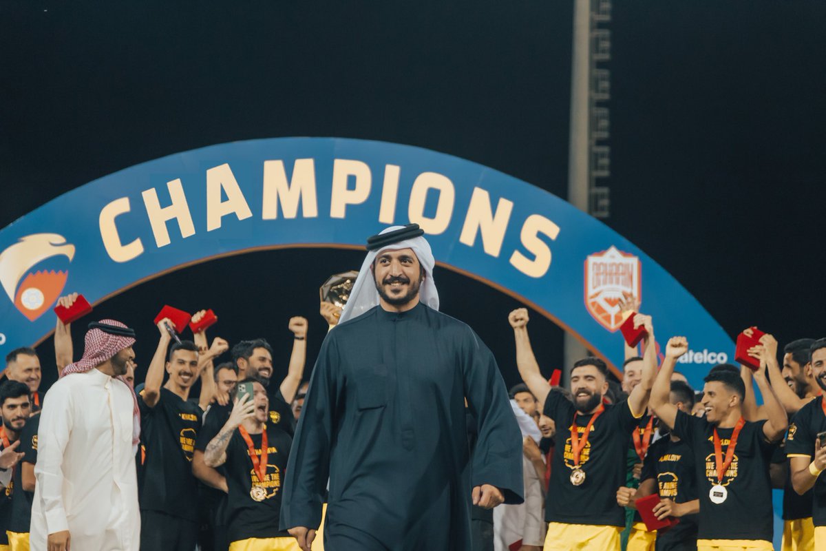 aziz07i's tweet photo. حديث الولادة لكن كبيرُ قوم 🏆💛
الخالدية بطل دوري ناصر بن حمد 👑
@alkhaldiyafc https://t.co/ZzZVQfQL0g