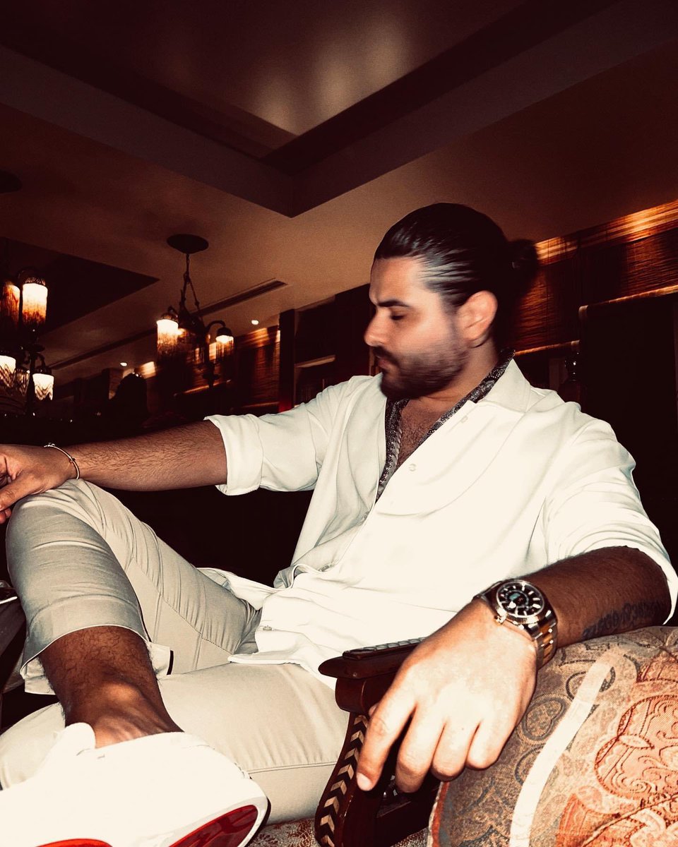 NassifZeytoun tweet picture