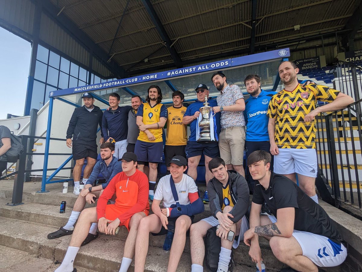 Huge thank you to @Place2placeFC for hosting & inviting us along to today’s fundraising event for @PAPYRUS_Charity & @stateofmindsprt It was a special day, our lads getting to meet & chat all things Everton with @NevilleSouthall will live long in the memory 💙 #mentalhealth