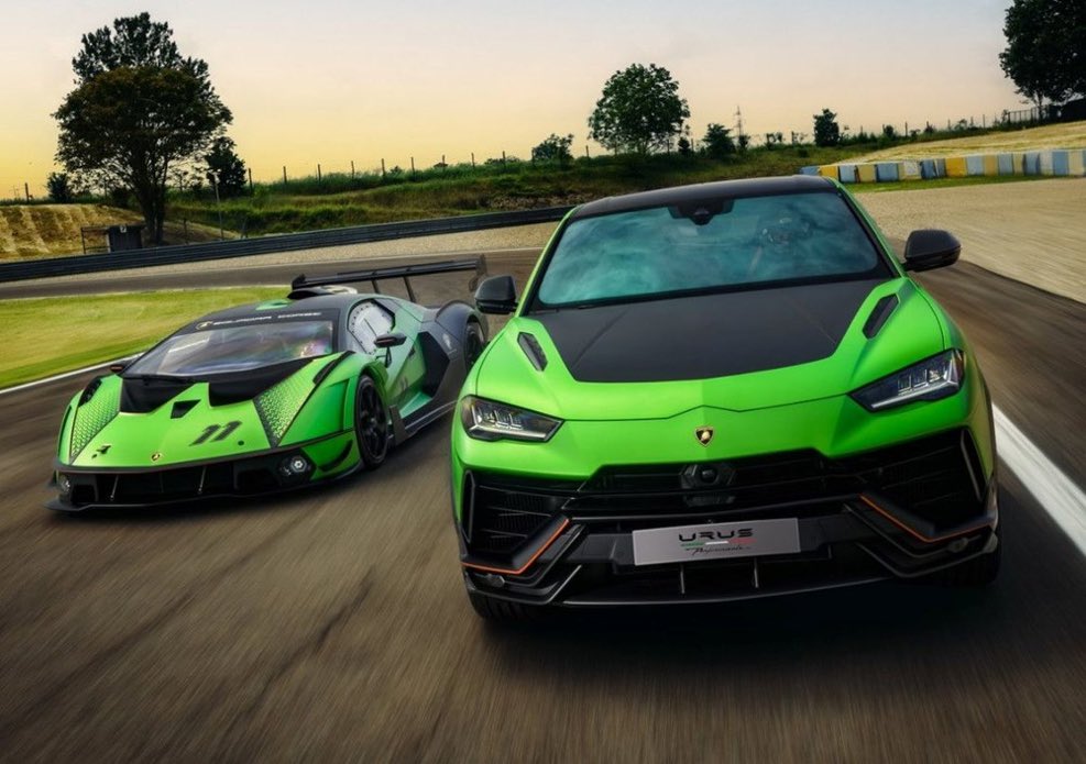 İtalyan süper spor otomobil üreticisi Lamborghini, Urus Performante Essenza SCV12'yi ortaya çıkardı. Bu özel versiyondan sadece 40 adet üretilecek ve 40 seçkin müşteriye teslim edilecek.