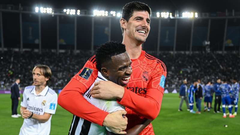 SrNaninho's tweet photo. 🚨 THIBAUT COURTOIS: "En el minuto 20 creo que ya ha habido gritos de mono".

"Si Vini dice que no juega más, yo me voy con él".

"Hugo Duro coge del cuello a Vini y luego Vini reacciona quitándoselo del medio y expulsan a Vini...".

"Algún día tenéis que poner una cámara a esa gente, lo que escucháis ahí es una locura. Lo he sufrido en la primera parte. La gente va al fútbol a insultar, no a animar".