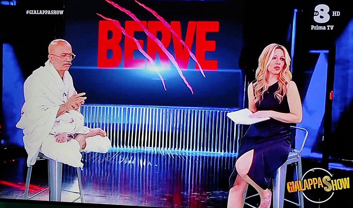simsantucci's tweet photo. #Berve spacca
#GialappaShow https://t.co/AP868YrQZf