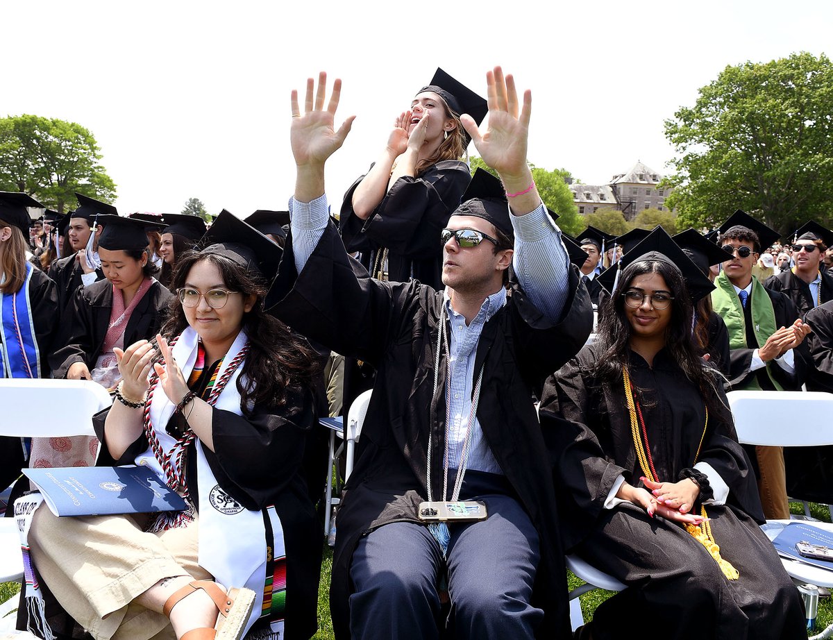 thesarahgordon's tweet photo. Diplomas were conferred upon 421 graduates as friends, family, faculty and staff celebrated during @ConnCollege 105th Commencement at the school in New London on Sunday, May 21, 2023 https://t.co/b4LqAueFGq
See more photos in @thedayct
#ConnColl2023 #ConnColl #CamelGrad https://t.co/ToAWMZYEvD