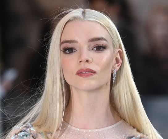 Lord Zowl tweet media