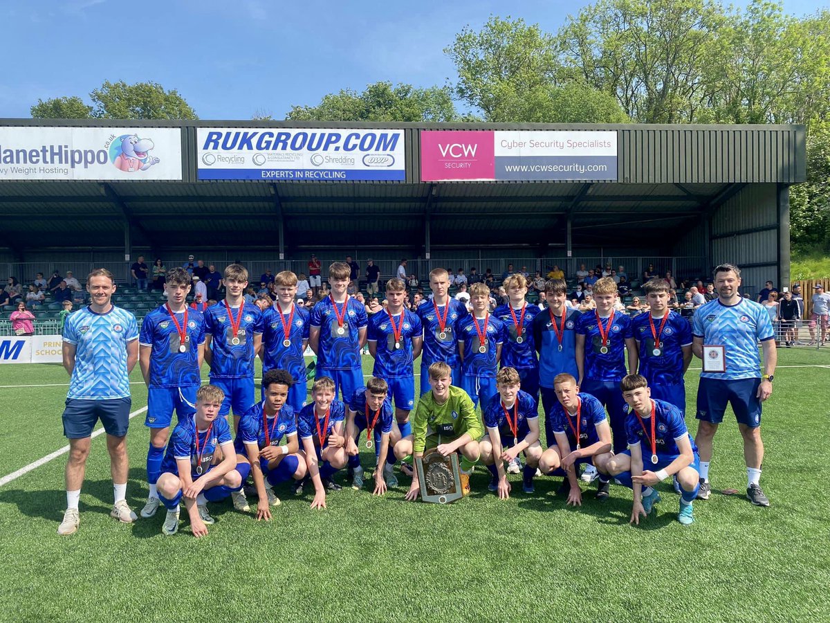 Congratulations to @CVSFA U-15s on winning the @WelshSchoolsFA Championship today. Amazing performance by the whole team & well done to the Corpus Christi players @CCHSBoysPE @CorpusChristiHS 🙏⚽️👏👏👏