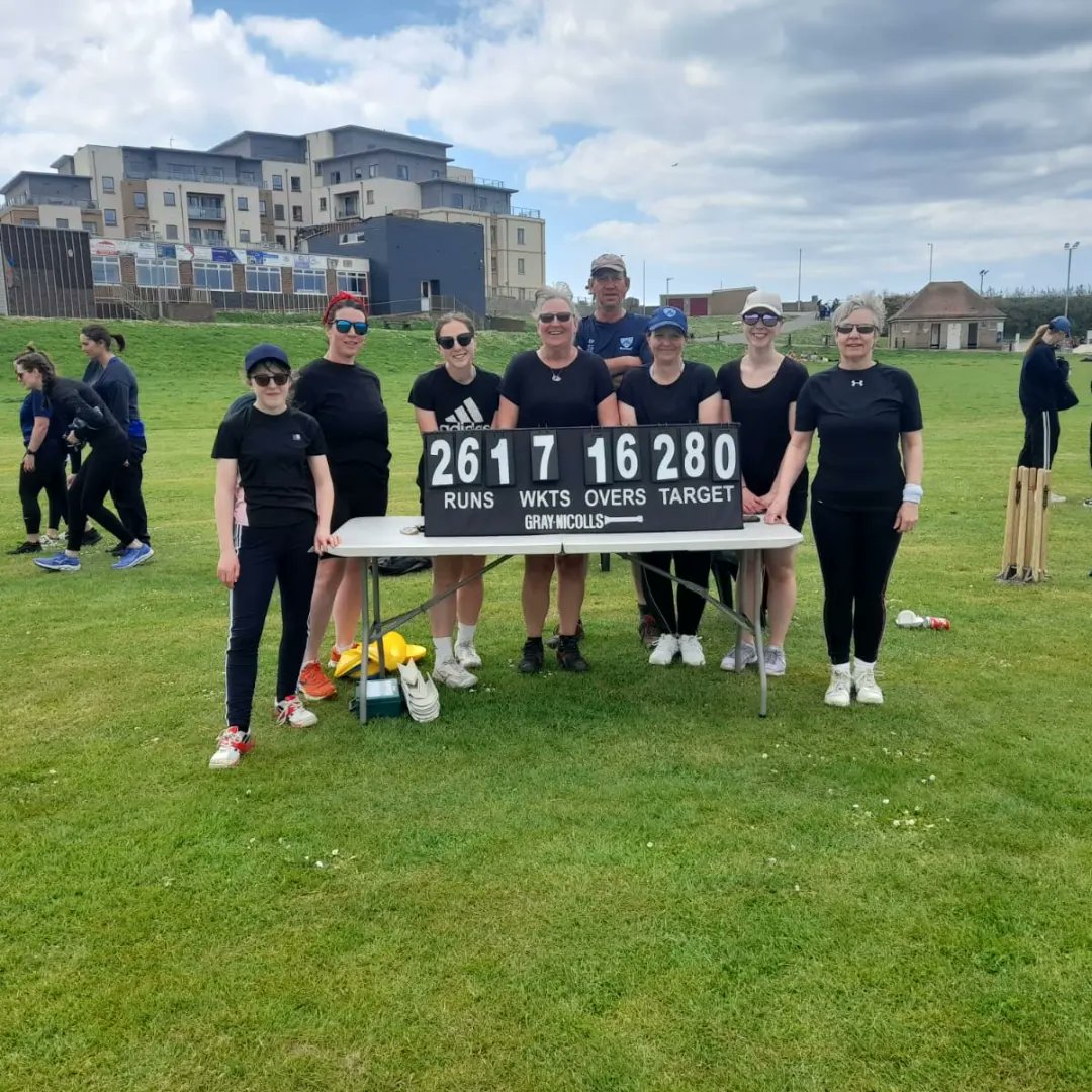 rbridgecc's tweet photo. After 4 defeats on Saturday our Women's team showed us all how to do it! Beating Seaford in their opening Soft ball game

Strong performance both batting and bowling and great spirit within the team

Exceptional stuff Ladies ⬜🟦 https://t.co/nXfSKCWWkE