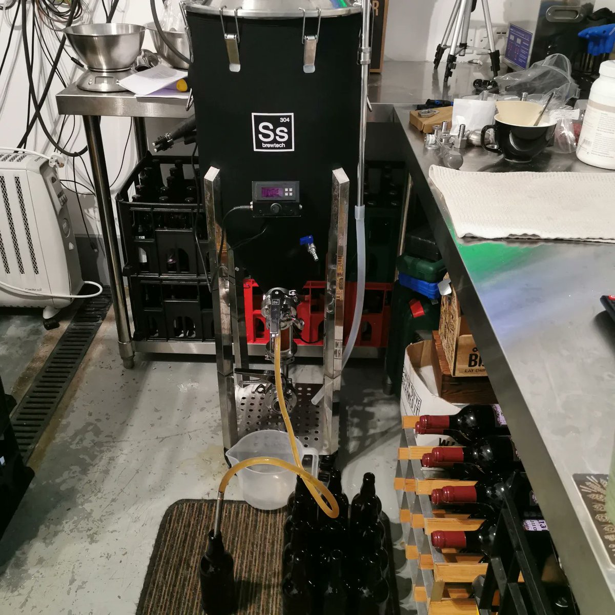 TonyCoulson10's tweet photo. Bottling day! A Hefe-Weissbier lighter than usual so will be reviewing the recipe, could have made something different, but leaving judgement till after the official tasting 😏 #homebrew #homebrewing #scottishcraftbeer #longside #allgrainbrewing #homebrewery #ssbrewtech https://t.co/p4YwGc8cEX