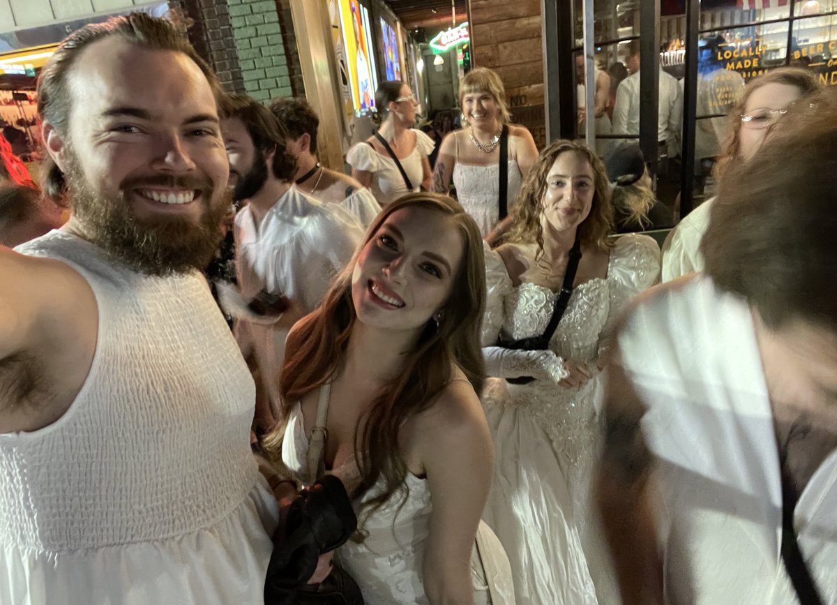 HELDiWanKenHODL's tweet photo. @CCdabz710 per request… last night 👰‍♂️👰‍♀️👰🍺😆

congrats on getting married bro, love you!! 

#trevorandanais #bachbash #bachparty #teamgroom https://t.co/gtKNsZCVul