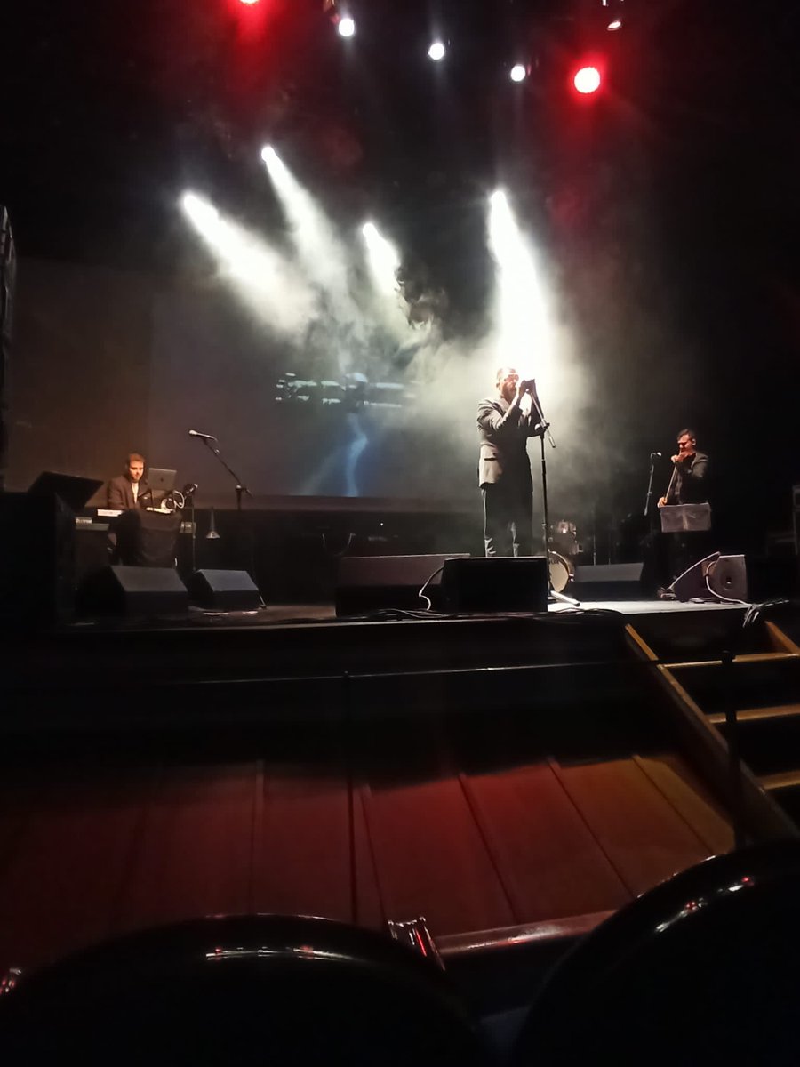 TalaveraAyto's tweet photo. La concejala de Protección Social y Reducción de la Desigualdad, Nuria Sánchez, ha acompañado a la Asociación #AFATA en el concierto solidario que se ha desarrollado este pasado sábado en el #TeatroVictoria y que ha corrido a cargo del grupo #Sev7nPains. https://t.co/UXVMprd2L2