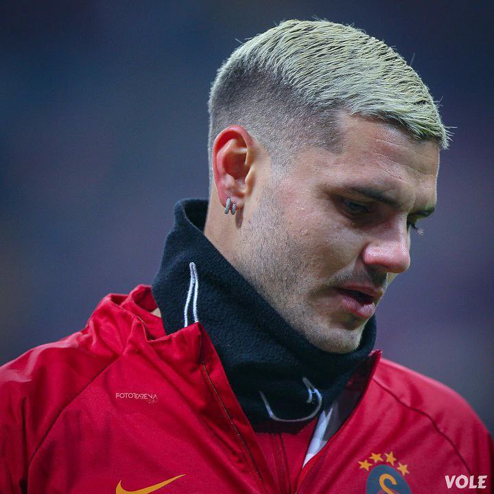 Şampiyonluğu Getirecek Olan Adam
| Mauro İcardi | 🫱😁🫲
#Icardi #Galatasaray #GALATASARAYlılarTakiplesiyor #Torreira #muslera #galatasaraysampiyon #galatasarayınmaçıvar