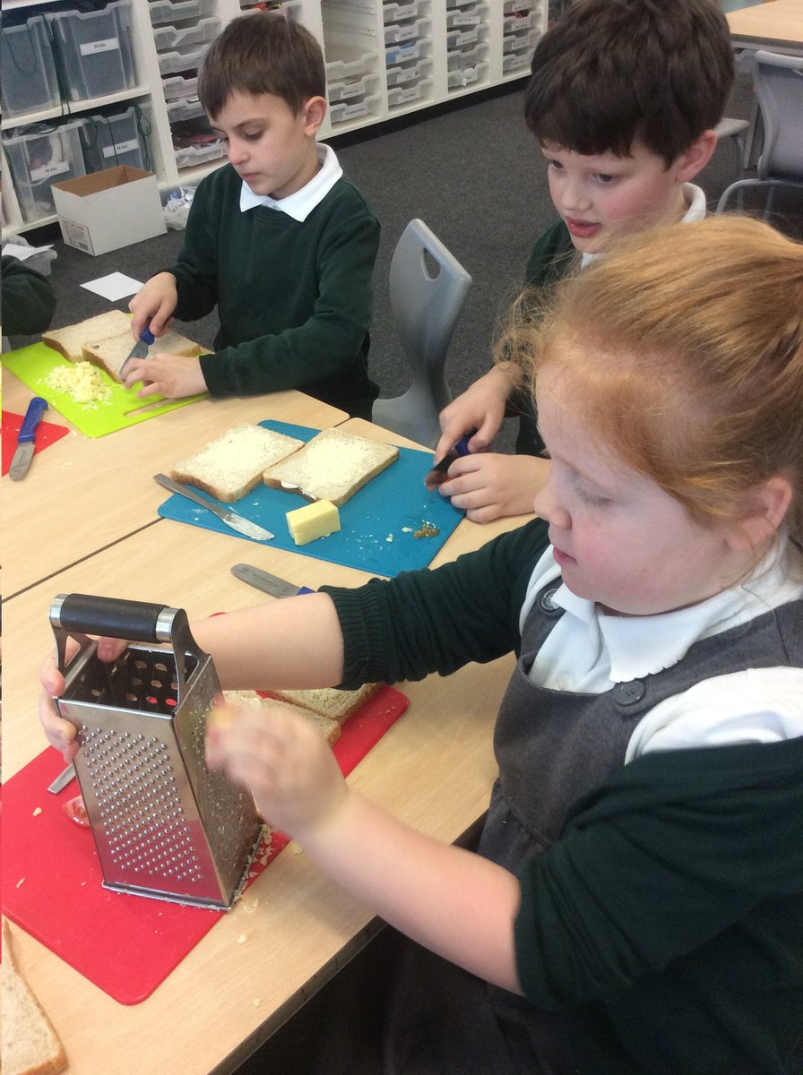 DT / STEM 
We practiced spreading, slicing, grating and chopping to make tasty toasties to sell at the STEM Marketplace #STEM #PrimaryDT