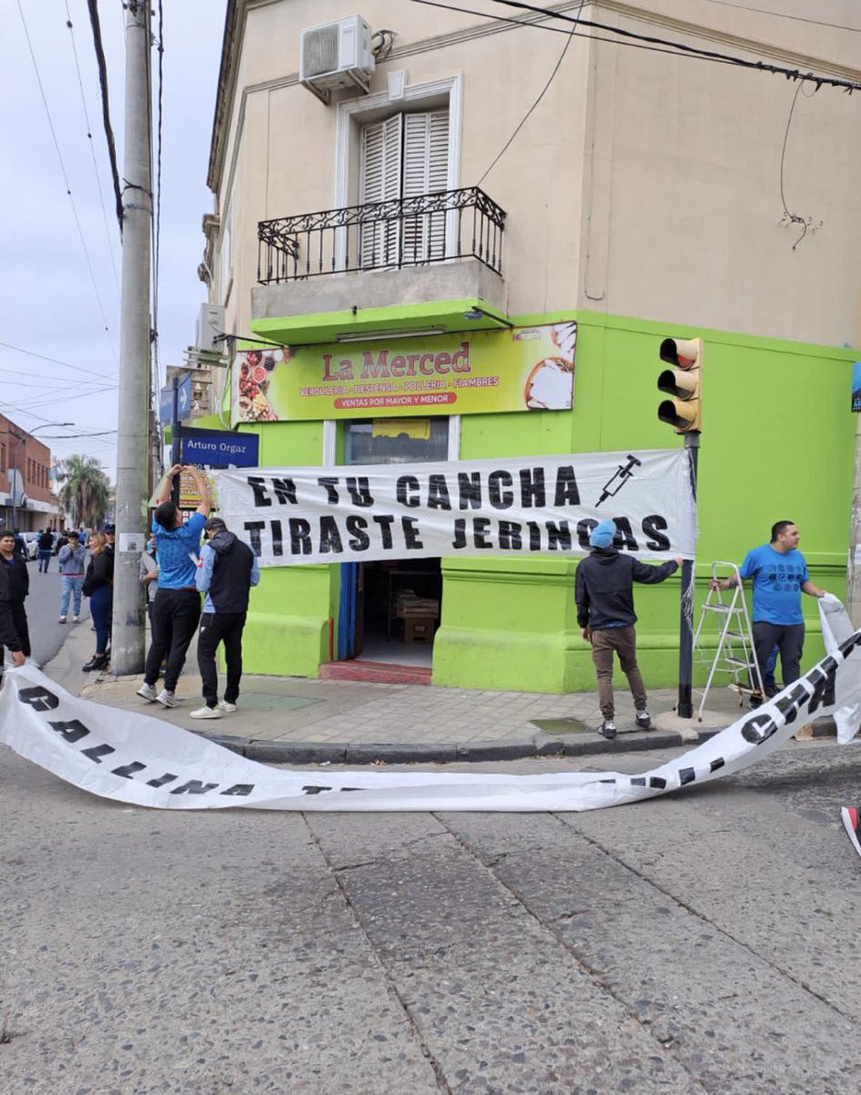 Bustoneta10's tweet photo. Y en la tuya me tiras la goma https://t.co/JaXeY7o72m