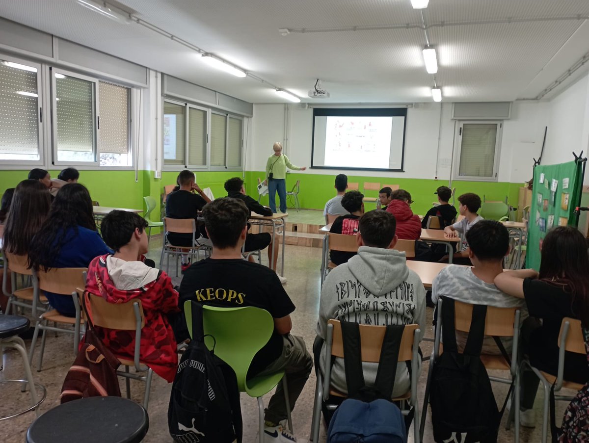 Escola Crespinell tweet media