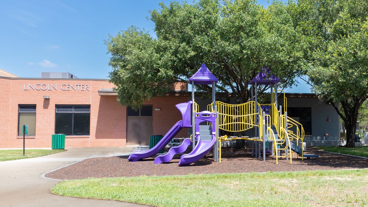 College Station On Twitter The Lincoln Recreation Center Playground college-station-on-twitter-the-lincoln-recreation-center-playground